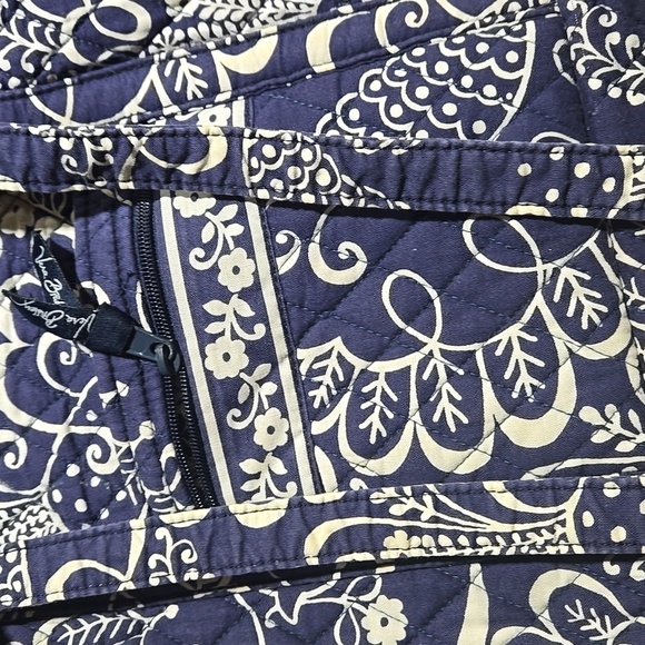 Navy zip Tote Twirly Bird Totebag Vera Bradley gently used - Picture 11 of 14